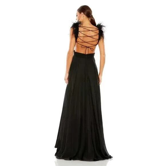NWT Mac Duggal PLUNGE NECK OSTRICH FEATHER LACE OPEN BACK GOWN BLACK SZ 4 - Picture 2 of 7